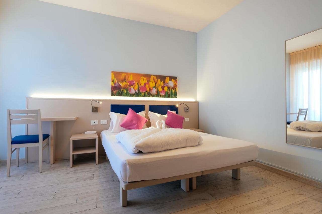 Hotel Firenze 3 Stelle Superior Brenzone sul Garda Kültér fotó